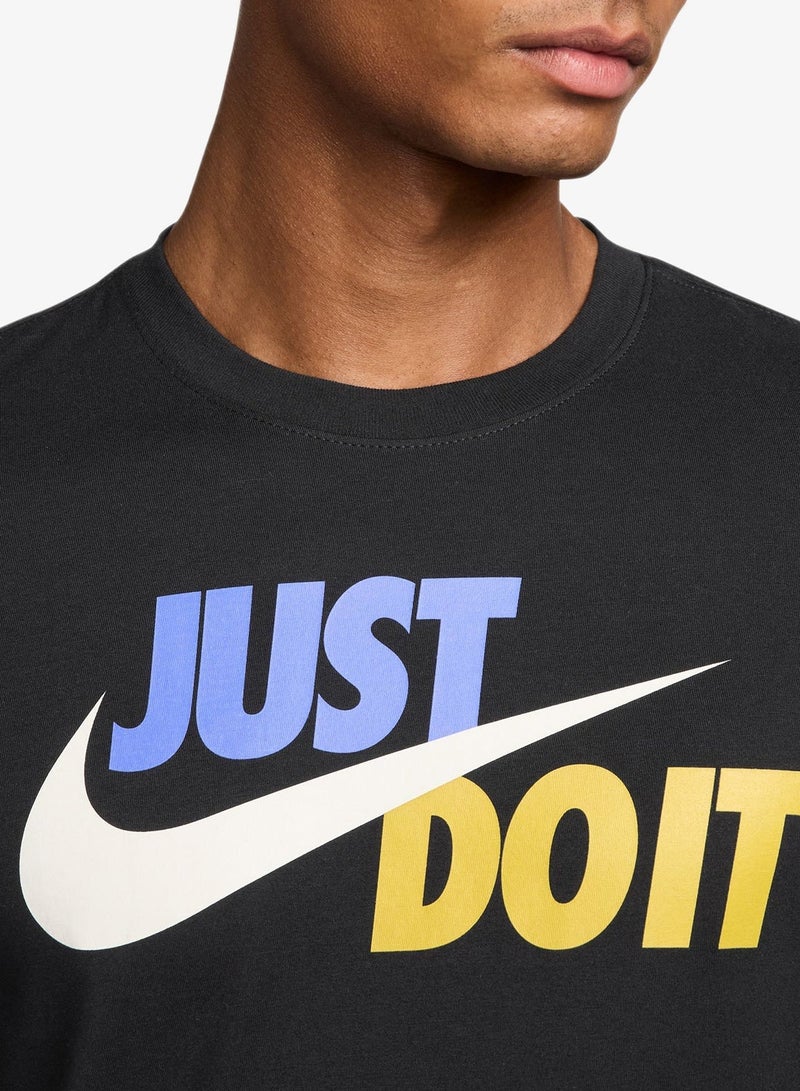 Nike Just Do It Swoosh T-Shirt - Image 3
